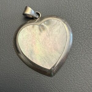 GSJ 925 Sterling Silver MOPMother of Pearl Heart Pendant QVC